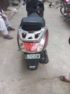 united scooty