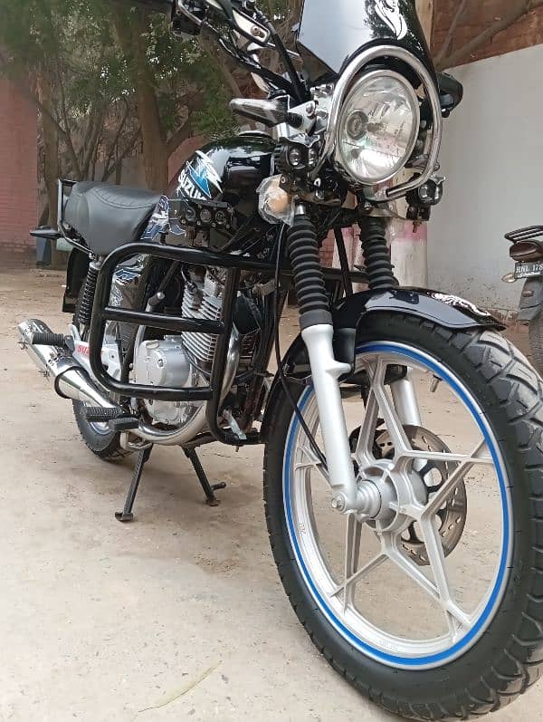 Suzuki GS special edition 6