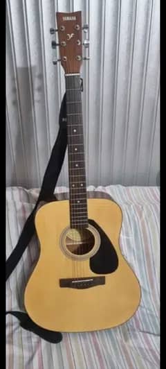 Yamaha F310 Semi Acoustic Guitar