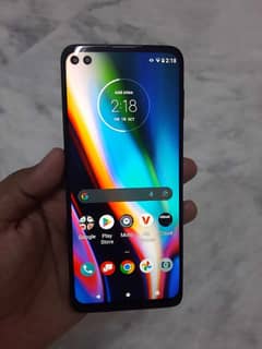 Motorola One 5G UW