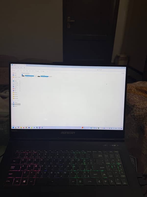 Monster 10th gen i7 10875H RTX 2060 6Gb  16gb Ram 144hz gaming laptop 2