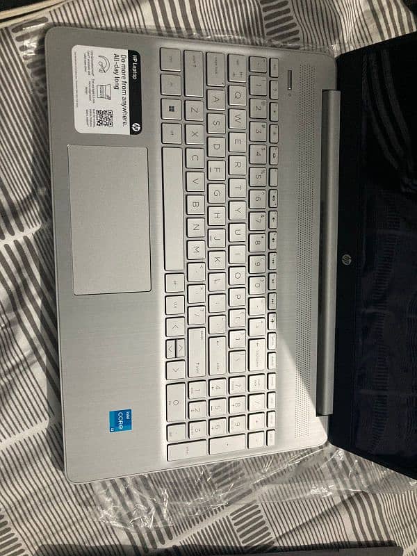 HP Laptop 15-dy5113dx 2