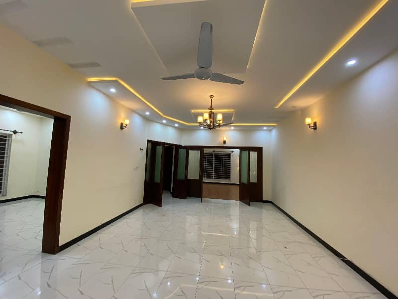 10 Marla Like Brand New Full House Available For Rent Bahria town phase 8 Rawalpindi 8