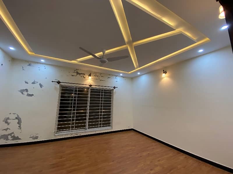 10 Marla Like Brand New Full House Available For Rent Bahria town phase 8 Rawalpindi 10