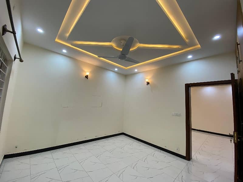 10 Marla Like Brand New Full House Available For Rent Bahria town phase 8 Rawalpindi 17