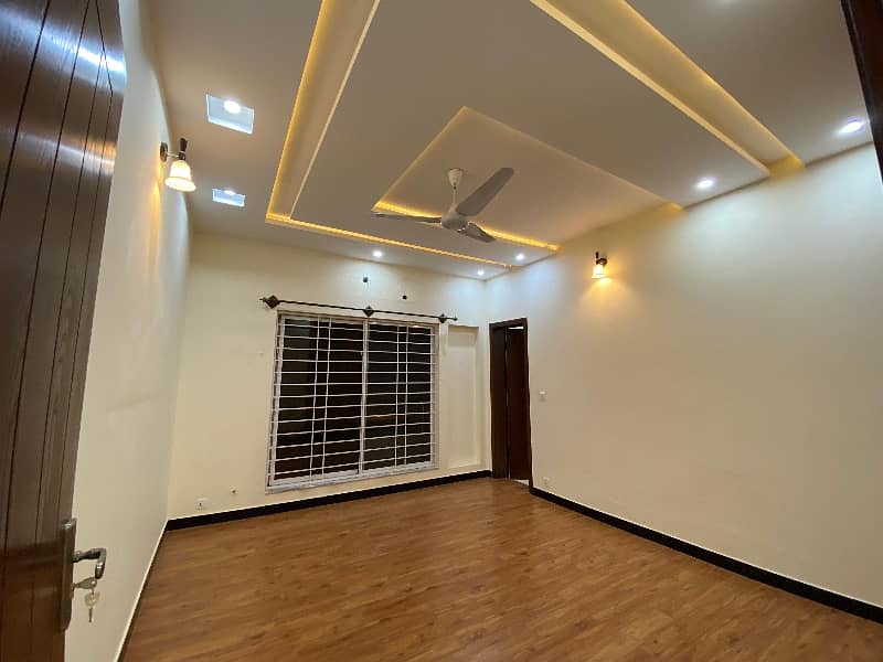 10 Marla Like Brand New Full House Available For Rent Bahria town phase 8 Rawalpindi 21