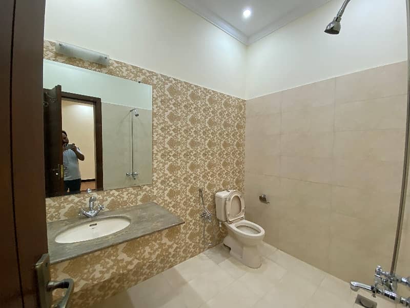 10 Marla Like Brand New Full House Available For Rent Bahria town phase 8 Rawalpindi 22