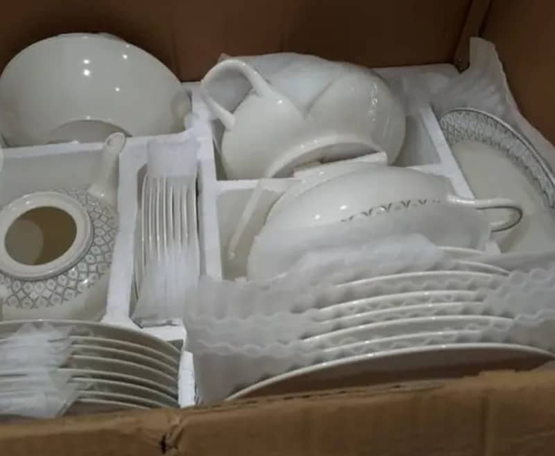 4 different dinner set brand new untouched available now 9