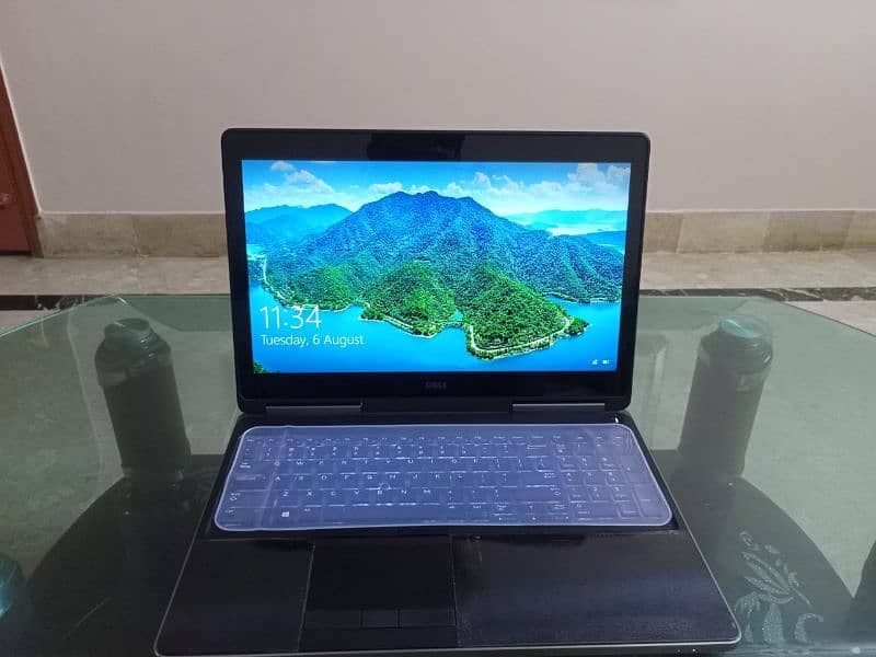 Dell Precision 7520 0