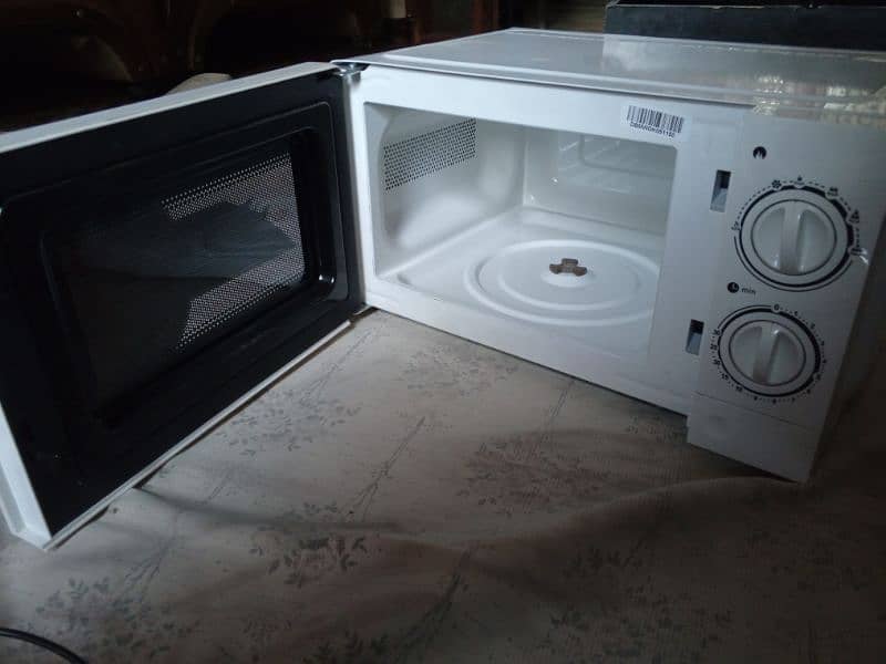 Dawlance Microwave Oven 2