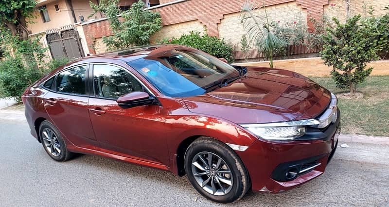 Honda Civic Oriel 2019 contact on WhatsApp 1