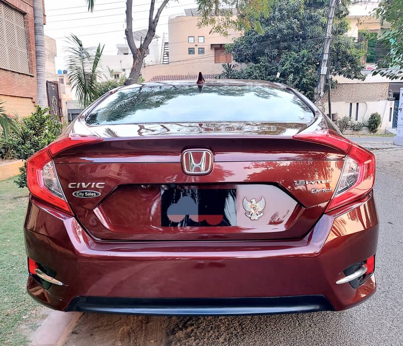 Honda Civic Oriel 2019 contact on WhatsApp 2