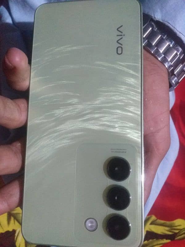 vivo y100 8+8Ram 128 memory 6