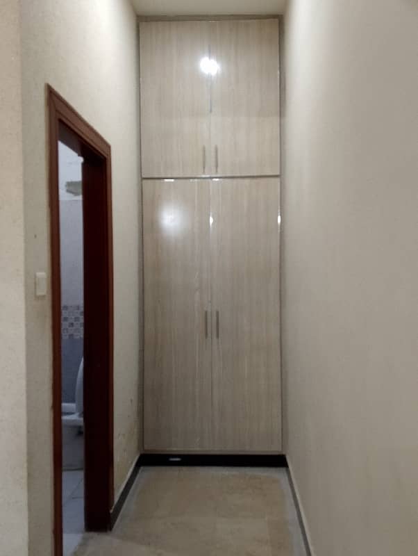 10 Marla Upper Portion For Rent 14