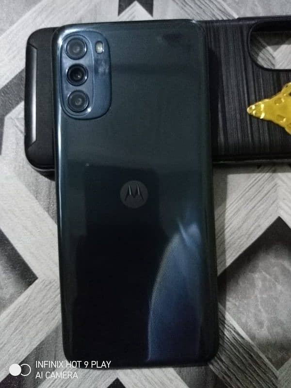 moto . G 5 g . 2022 model  NON PTA. contact. 03121181088 only Whatsapp 2