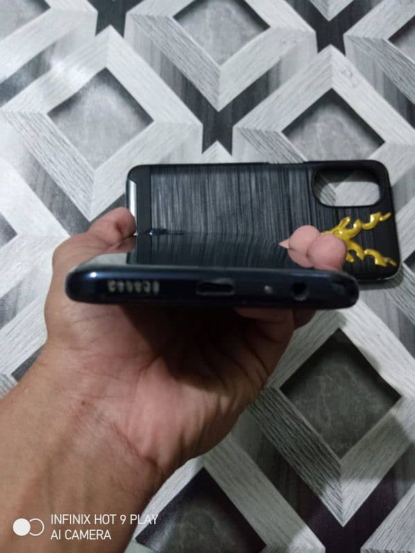 moto . G 5 g . 2022 model  NON PTA. contact. 03121181088 only Whatsapp 6