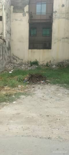 5 MAELA PLOT FOR SALE IN J BLOCK AL -REHMAN GARDEN PHASE 2 LAHORE