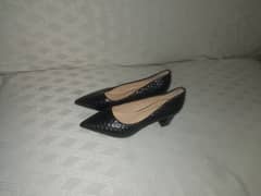 Pum heels for sale