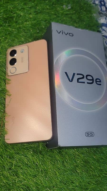 vivo v29e in 10/10 condition 8