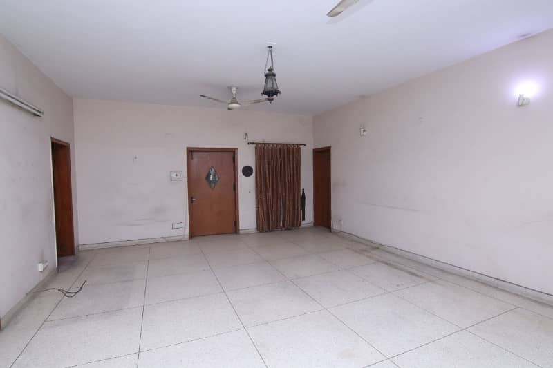 4-Kanal Home For Sale In Township A 1 Sector Ideal Location For Home 8