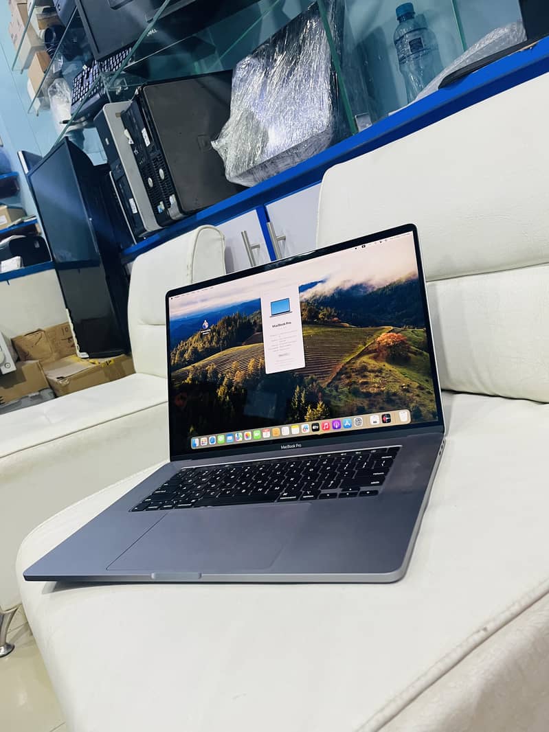 Apple MacBook Pro 2019 -  16- inch Intel Core i9 32GB Ram 2