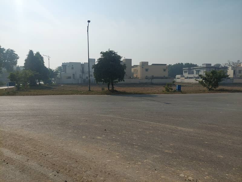 1 Kannal Residential Plot for Sale in Ex Parkview View C Block of DHA Phase 8 Lahore cantt 8