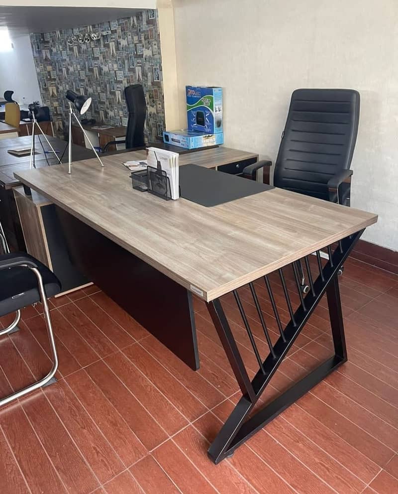 Laptop table/Executive table /Office Table/Study table/Table 1