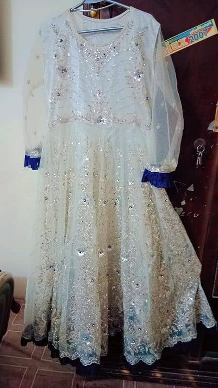 ladies maxi in NEW CONDITION LARGE size 0