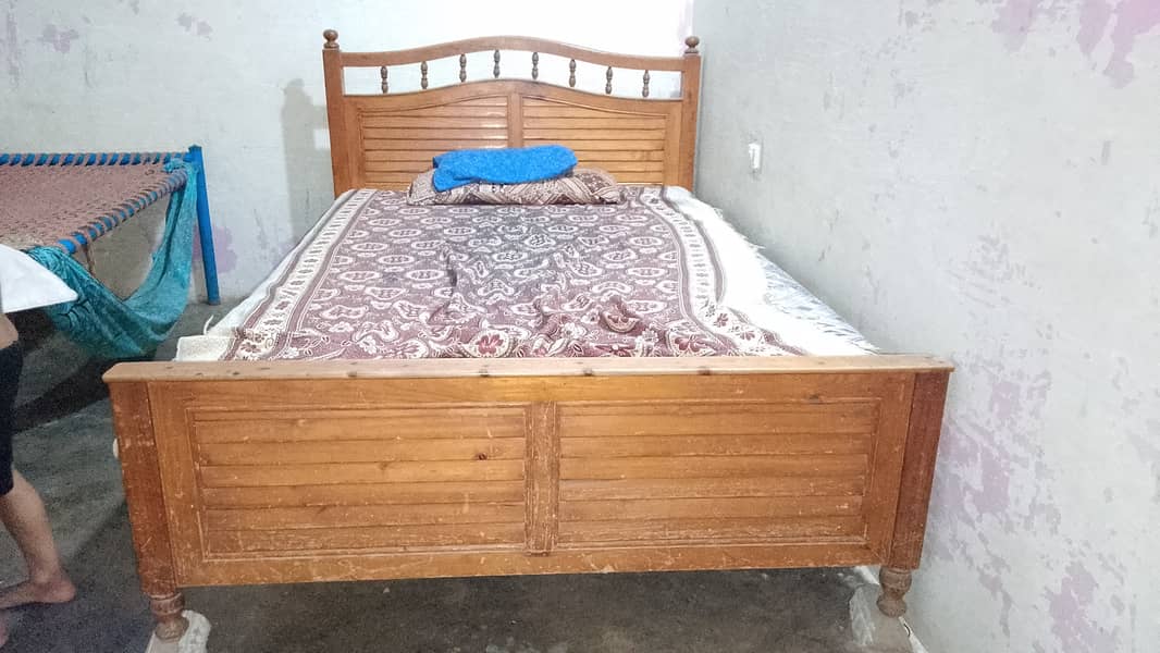 Single bed with mattress 0