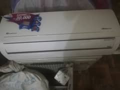 Dawlance 1.5 Ton Inverter AC Used Like New - 10\10 Condition