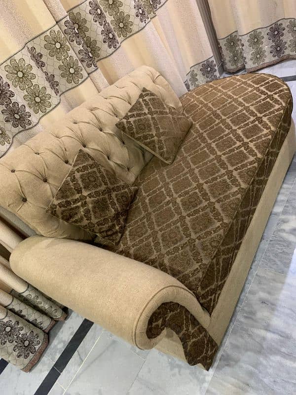 Sofa 7 seater brand new condition for sale 4