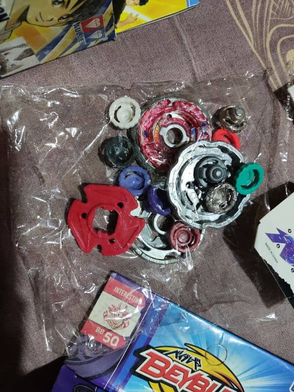 beyblade,yoyo toy and all accessories all in one 1