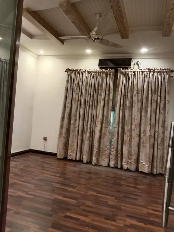 1Kanal Beautiful Good House Available For Sale DHA Phase 4 14