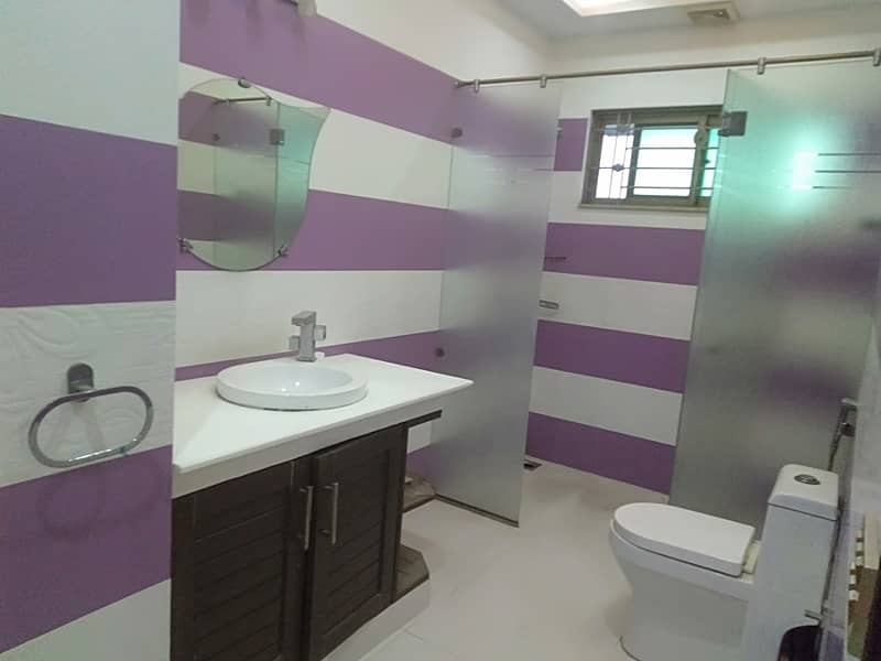 1Kanal Beautiful House Available For Sale DHA Phase 3 7