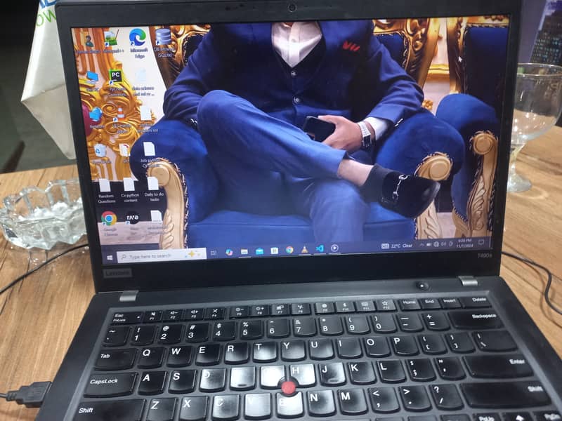 Lenovo t490s notebook 4