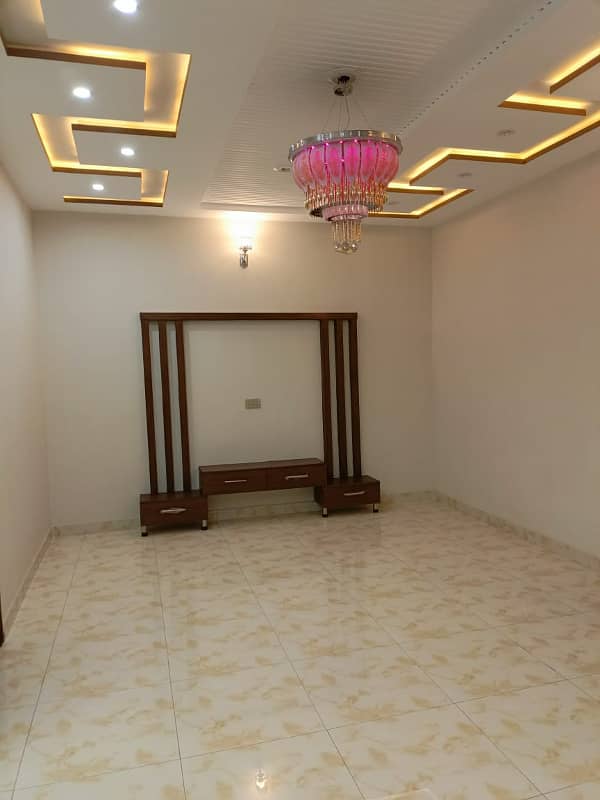 NEW 6 MARLA HOUSE 6 BED, 07 BATH TRIPPLE UNIT HOUSE FOR SALE IN JOHAR TOWN 9