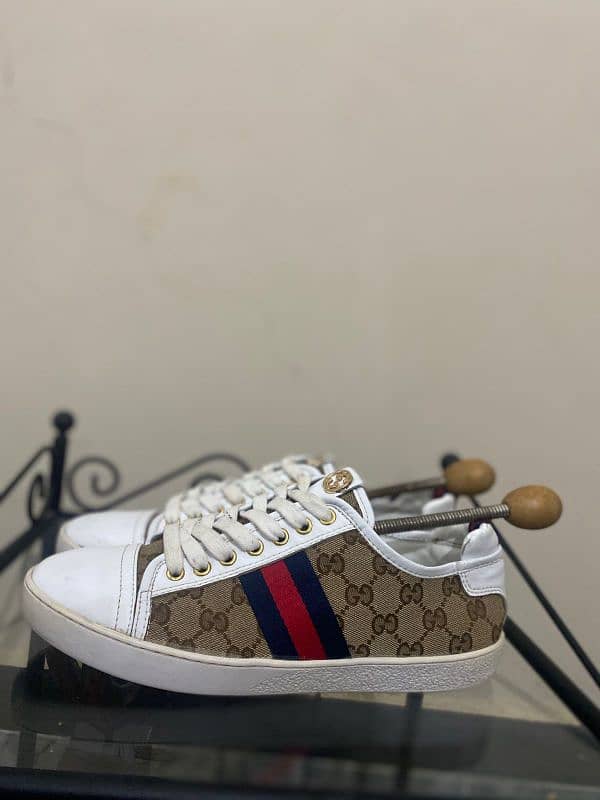 GUCCI Original Sneakers Coded 7