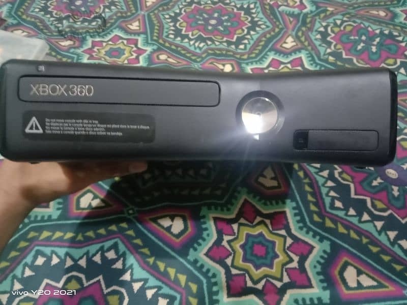 xbox 360 slim 1