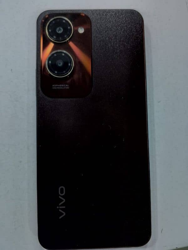 vivo y18s brown with box & all accessories just like new 1