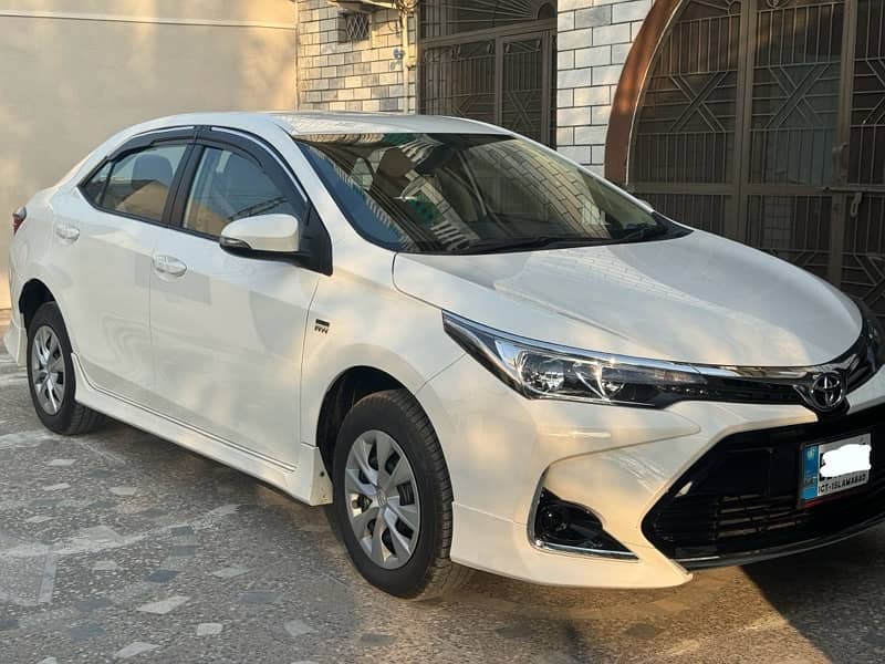 Toyota Corolla Altis 2023 4