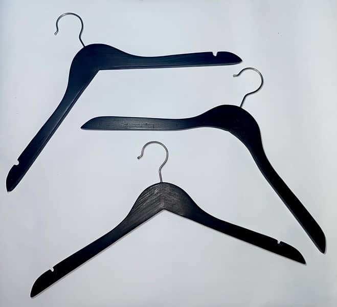 wooden hangers |Top quality |New|pro | boutique 8