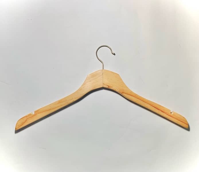 wooden hangers |Top quality |New|pro | boutique 10