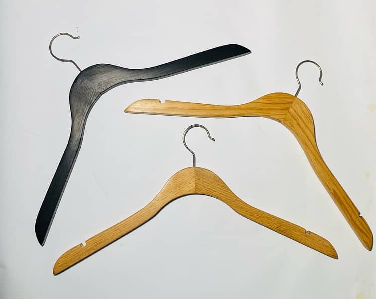 wooden hangers |Top quality |New|pro | boutique 14