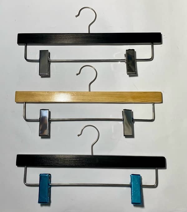 wooden hangers |Top quality |New|pro | boutique 17