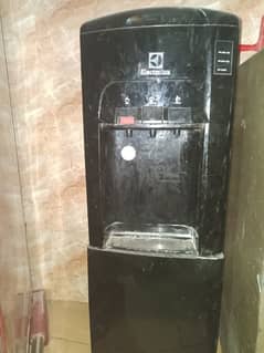 Electrolux water dispenser