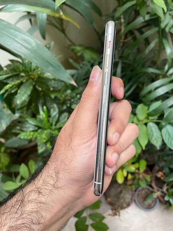 iPhone X 256 (PTA Approved) 1