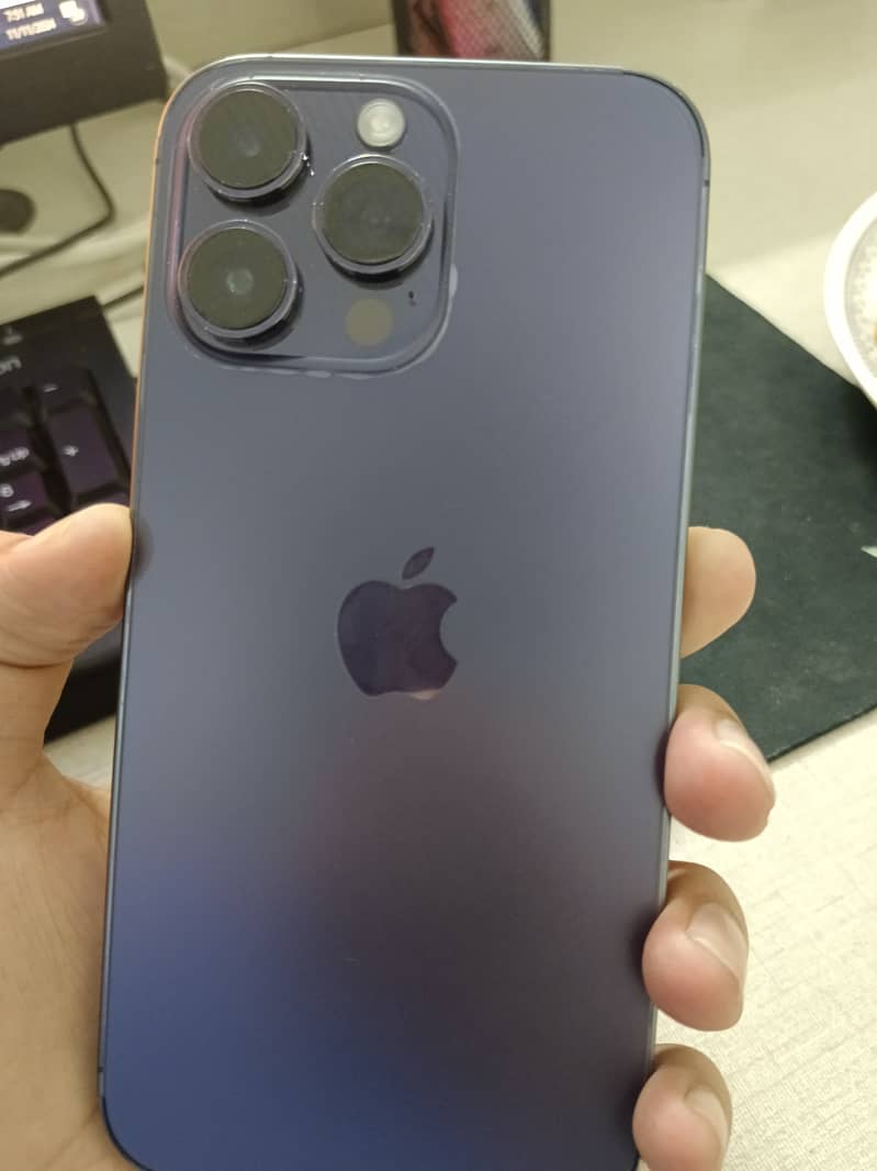 iPhone 14 pro max 3