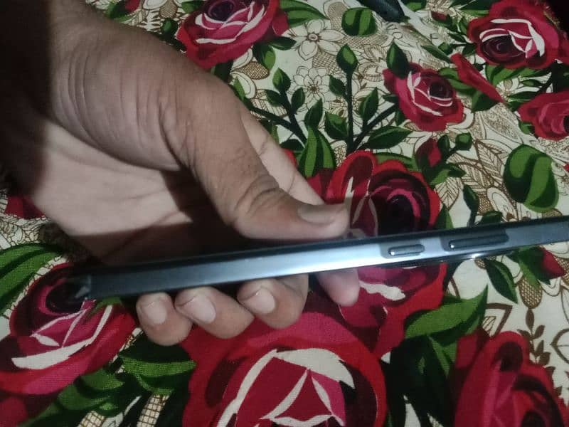 Oppo Reno 12f 3