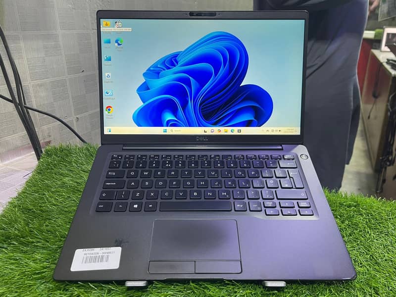 Dell Latitude 7400 i5 8th Gen 0