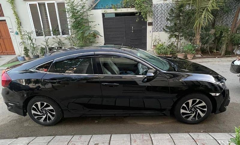 Honda Civic Oriel 2018 5